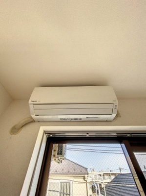 【設備】 | セシーズイシイ15 | エアコン　※反転タイプのお部屋の写真です。