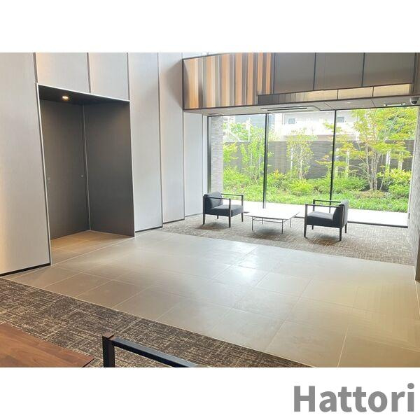 スプランディッド京橋EASTのロビー