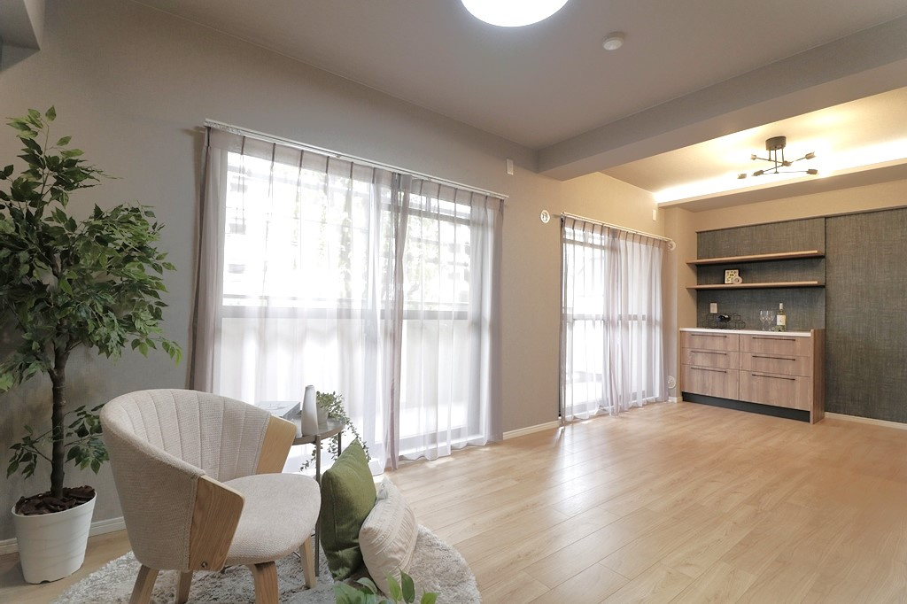 【居間・リビング】の画像