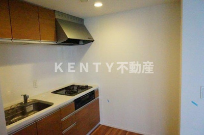 【キッチン】 | スタイリオ品川中延 | コンパクトなキッチンで掃除もラクラク