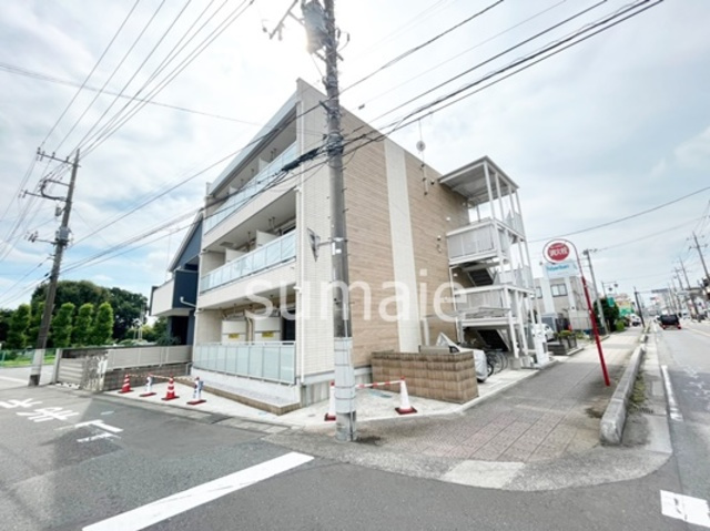 リブリ・Amalfiの外観|３階建ての物件です！