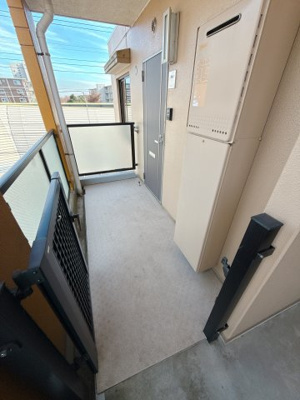 【玄関】 | Ｏｒａｎｇｅハイツ | 収納もある玄関です