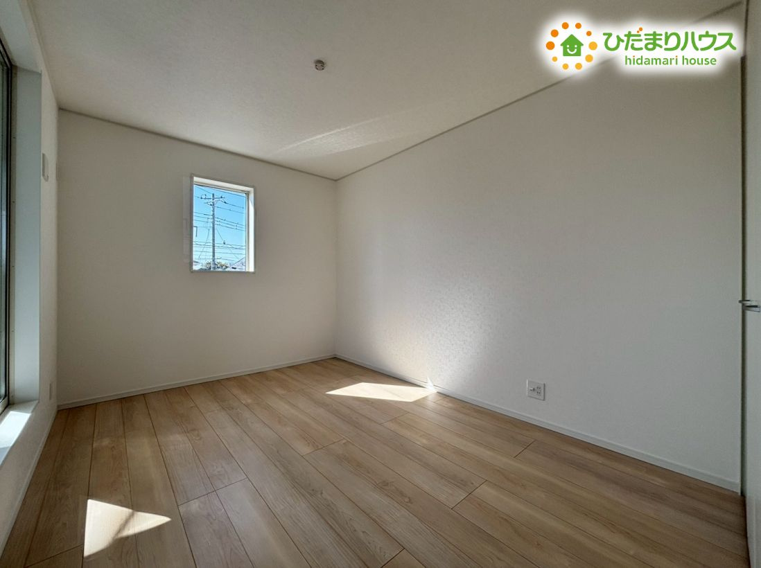 熊谷市石原　第7　新築一戸建て　クレイドルガーデン　02の洋室|集中して物事に取り組める静かな環境なので、書斎や趣味のお部屋としても活用できそうです。
用途に合わせて、家族それぞれの使い方が楽しめます♪