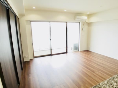 【居間・リビング】 | クレアホームズ千葉センタープレイス | ゆったりとした居間です