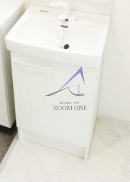 ＦＥＲＩＯ仲宿の洗面所|独立洗面台です。