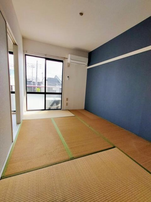 【和室】 | プルーニハイツＢ棟 | バルコニー側の洋室
