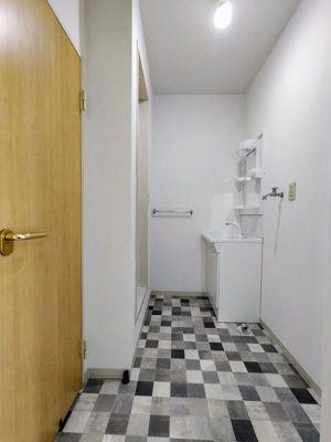 【玄関】 | プルーニハイツＢ棟