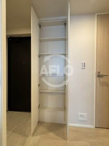 梅田ガーデンレジデンスの収納|梅田ガーデンレジデンス　納戸　