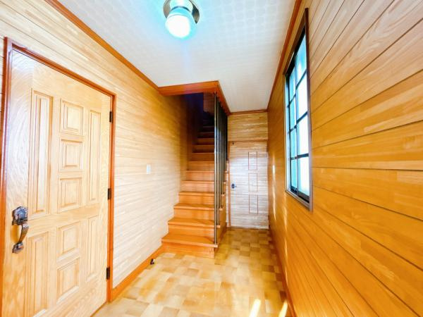 美幌町字青山南5－11のその他|【リフォーム中】1階廊下です。