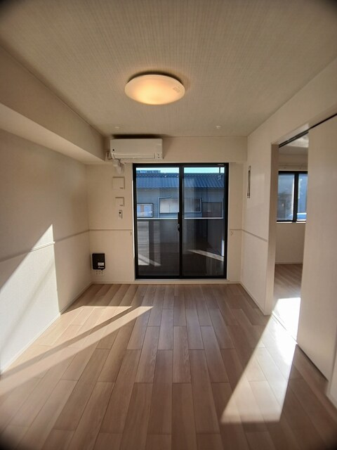 レジデンス上里の居間・リビング