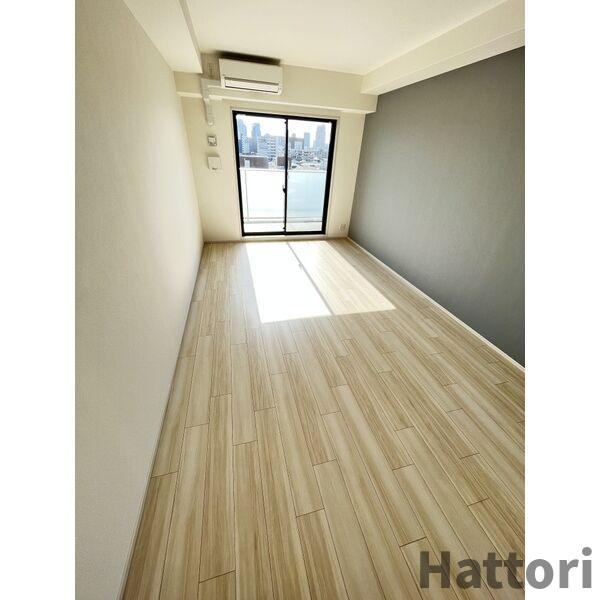 スプランディッド京橋EASTの居間・リビング