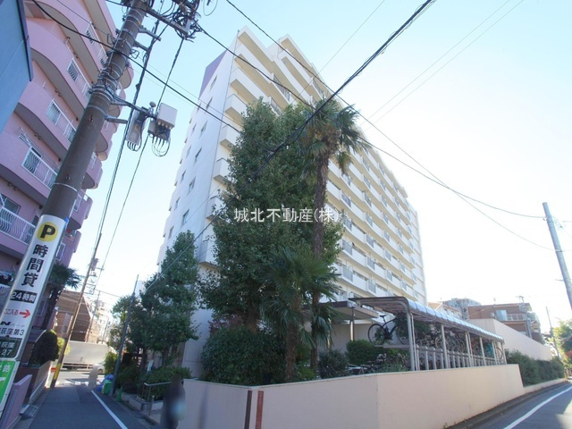 オーク荻窪マンションの外観