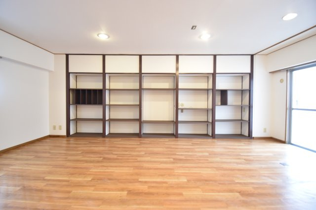 靭壱番館の収納