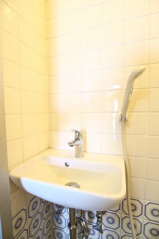 舞子台1丁目貸家の洗面所