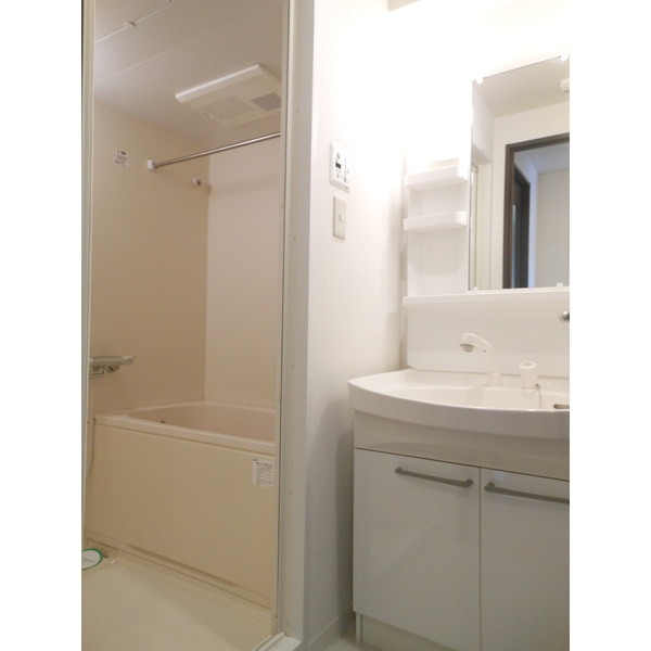 台東区竜泉１丁目の賃貸マンション