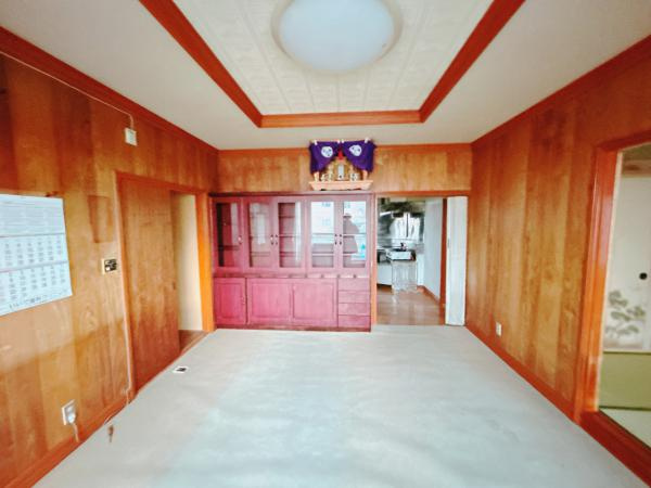 網走郡美幌町字東二条北１丁目　中古住宅の居間・リビング