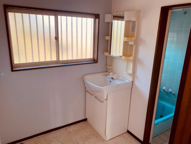 八街ほ　中古戸建の洗面所