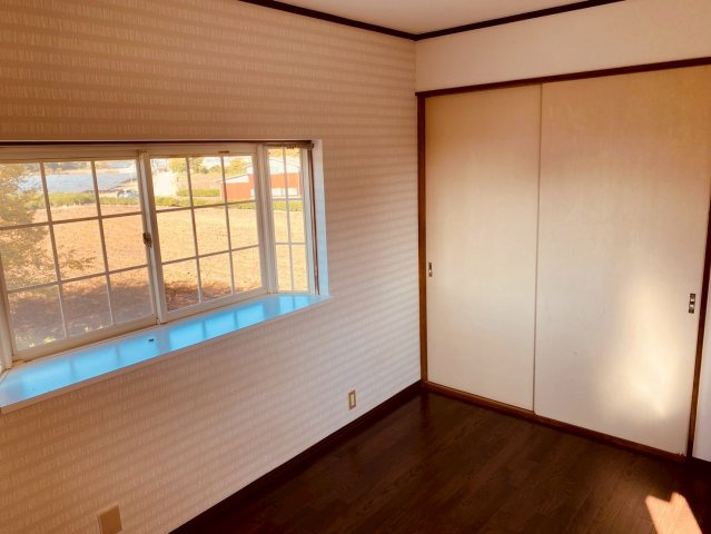 八街ほ　中古戸建の洋室