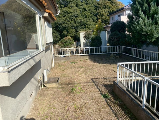 八街ほ　中古戸建の庭