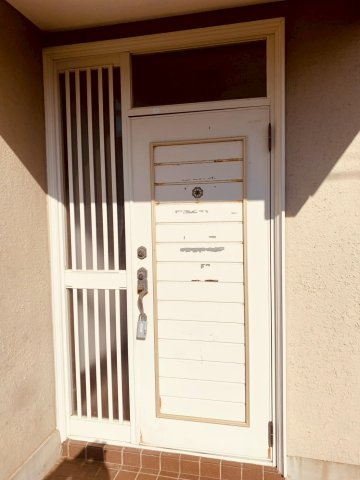八街ほ　中古戸建の玄関
