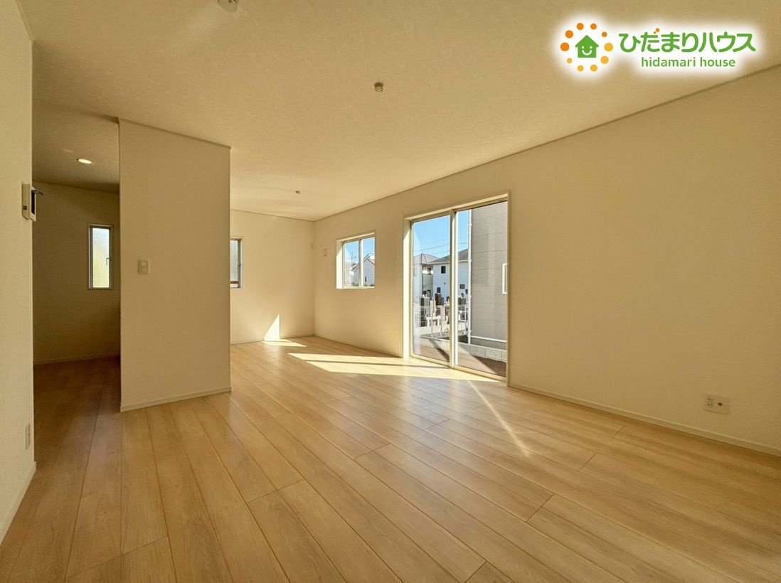 熊谷市石原　第7　新築一戸建て　クレイドルガーデン　01の居間・リビング