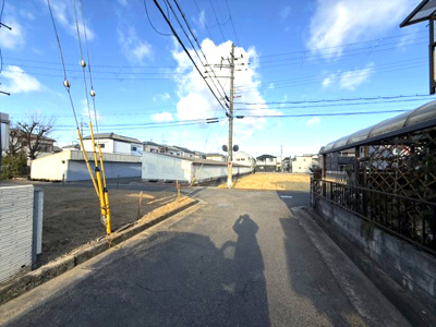 【前面道路含む現地写真】 | 【プレイワーク小田町】和気小・建築条件なし・更地渡し・北西角地・和泉市小田町2丁目 | 前面道路含む現地写真です
