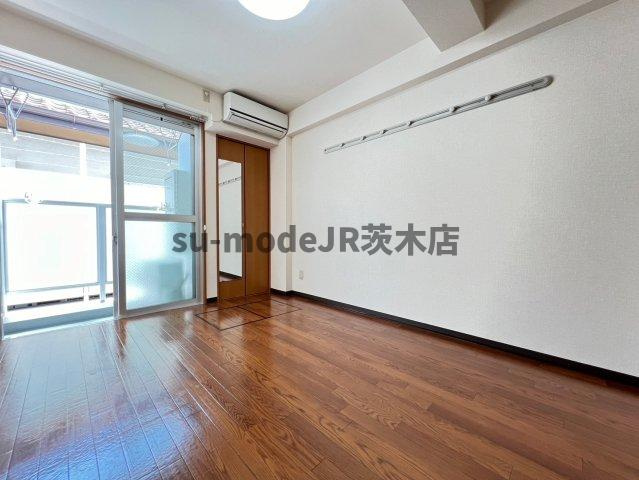 ローズミード総持寺の居間・リビング