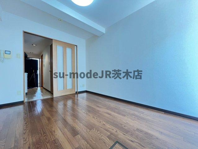 ローズミード総持寺の居間・リビング