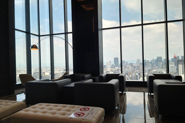 【ロビー】 | 【スカイラウンジ】31階から大阪市内を一望する贅沢！ラグジュアリーホテルのラウンジさながらの空間！