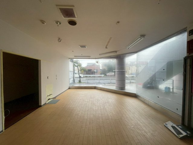 大門ビルの内装