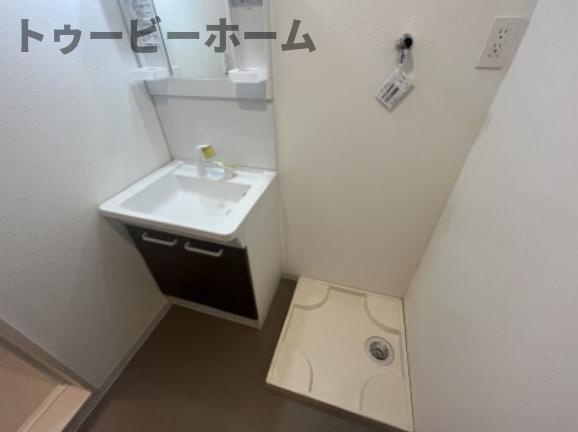 ジーメゾン南大塚の独立洗面台