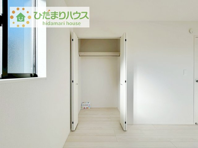 【収納】 | 取手市中原町　新築戸建　2号棟 | 全室にクローゼットが付いていて、お部屋の住空間もスッキリ広々つかえそうです(^^)/
