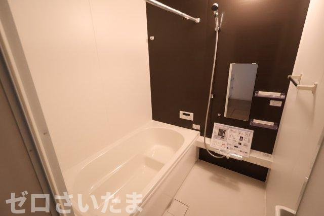 《仲介手数料無料》久喜市久喜東５丁目33-22新築一戸建てリガーレの浴室