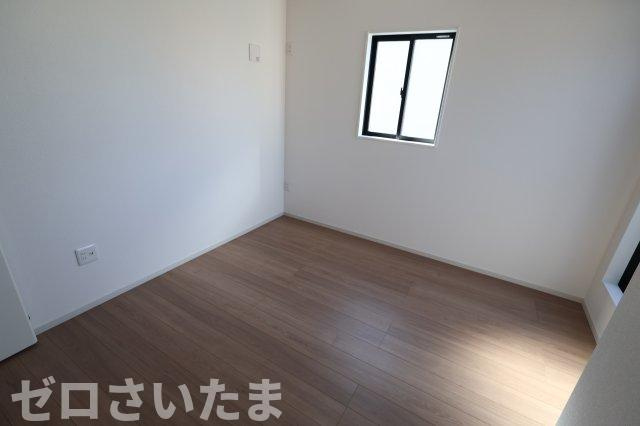 《仲介手数料無料》久喜市久喜東５丁目33-22新築一戸建てリガーレの洋室