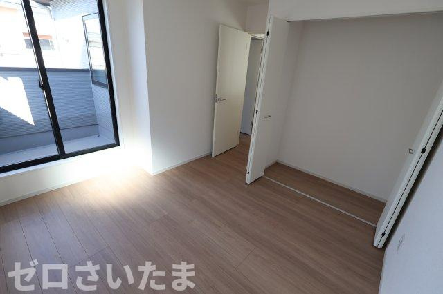 《仲介手数料無料》久喜市久喜東５丁目33-22新築一戸建てリガーレの洋室