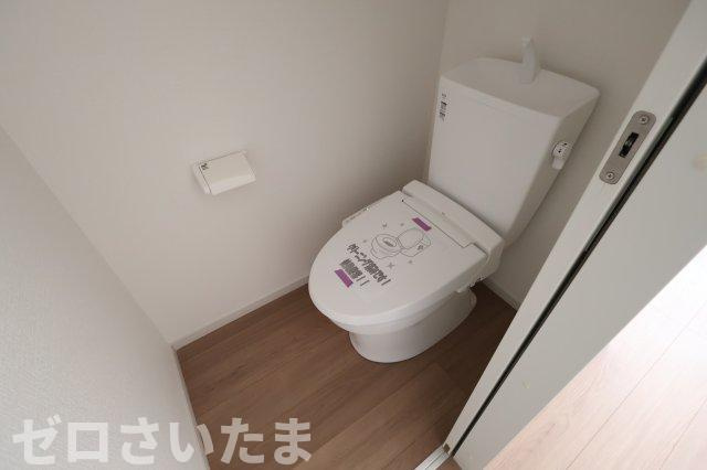 《仲介手数料無料》久喜市久喜東５丁目33-22新築一戸建てリガーレのトイレ