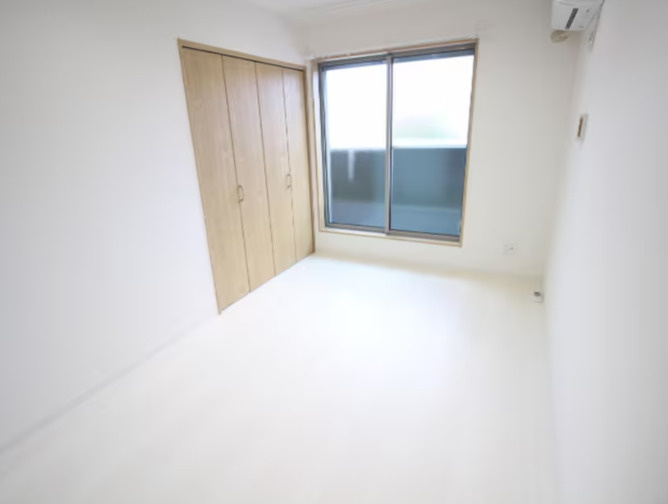 泉佐野市大宮町　一棟築浅アパートの洋室