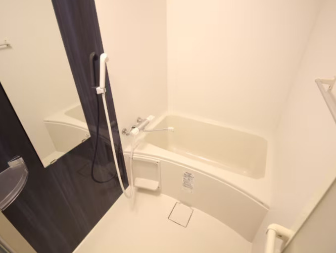 泉佐野市大宮町　一棟築浅アパートの浴室