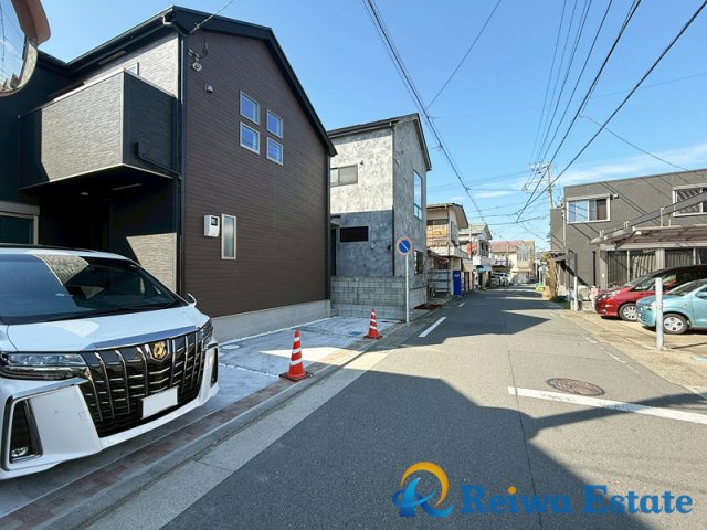新築戸建　茅ヶ崎市南湖6丁目の前面道路含む現地写真