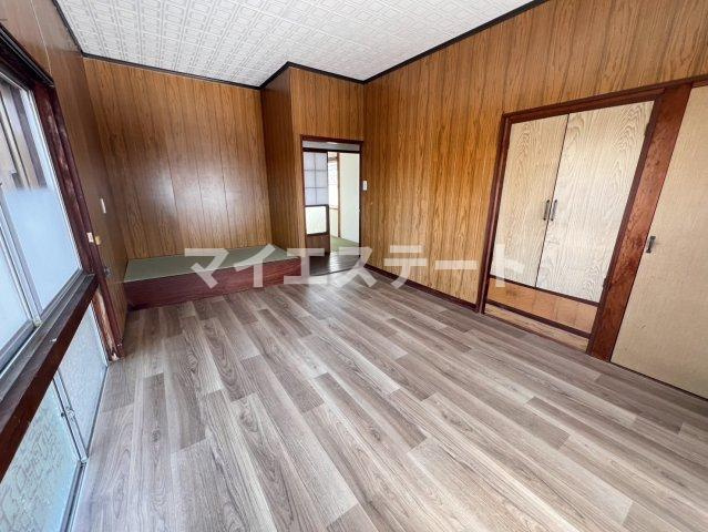 【洋室】 | 宮地町貸家