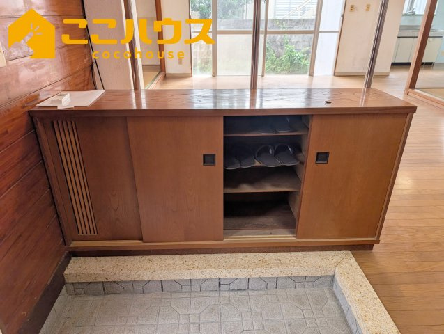 南城市知念字海野　中古一戸建ての収納|シューズボックス