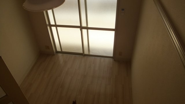 カーサフロール西船の洋室|ロフトから下の洋室を撮影しました