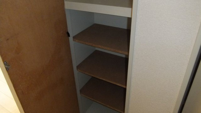 カーサフロール西船の玄関|玄関に靴箱御座います