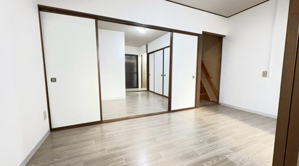 大阪市福島区海老江8丁目　中古戸建の洋室