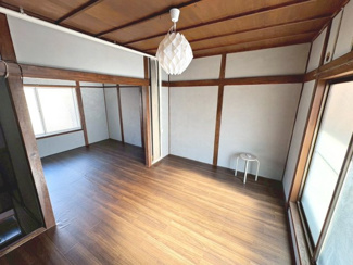 【洋室】 | 奥本町１丁　中古テラスハウス | 洋室と洋室を繋げてさらに広く使っていただけますよ♪親戚や友人が集まった時に便利ですね！