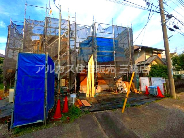 西東京市向台町2丁目 西武新宿線 田無駅 新築戸建ての前面道路含む現地写真
