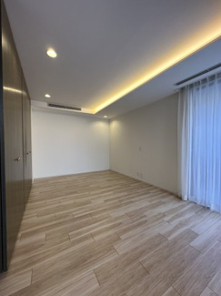 【洋室】 | グランフォルム上原 | 主寝室