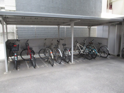 【その他】 | シティハイム新大阪 | 屋根のある自転車置き場です