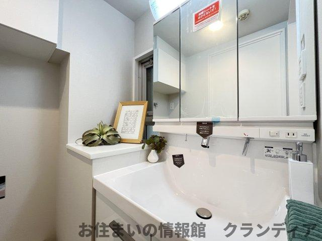 東急ドエルアルス新松戸の独立洗面台|ドキドキの新生活も、安心してスタート。ぴったりの住まいを見つけませんか？クランディアが一緒に住まい選びをサポートします‼　まずは、お気軽にお問合せください　＃クランディア