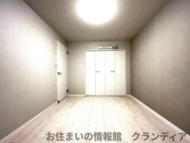 東急ドエルアルス新松戸の洋室|ドキドキの新生活も、安心してスタート。ぴったりの住まいを見つけませんか？クランディアが一緒に住まい選びをサポートします‼　まずは、お気軽にお問合せください　＃クランディア